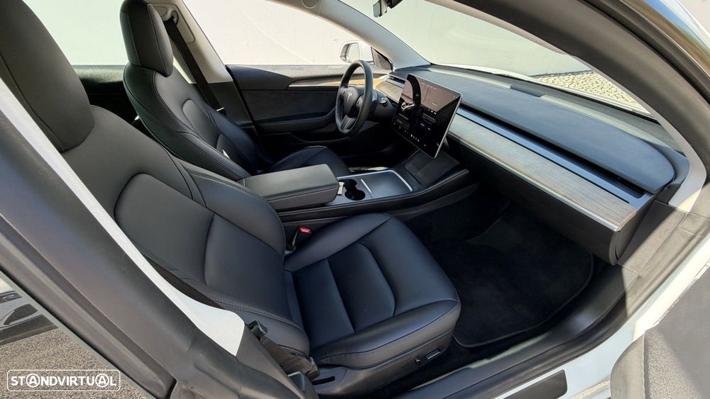 Tesla Model 3 Long-Range RWD - 12