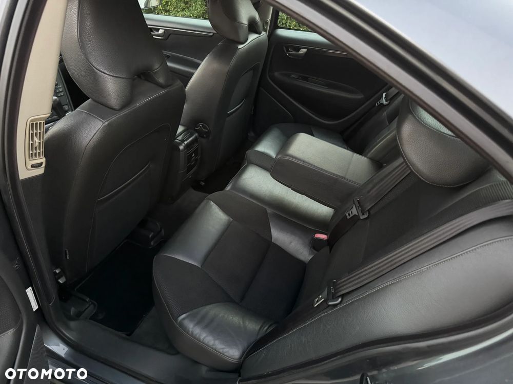 Volvo S60 - 18