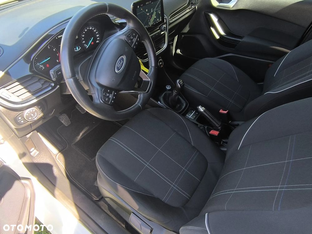 Ford Fiesta - 10