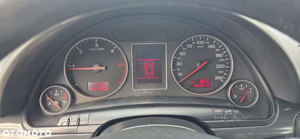 Audi A4 Avant - 8