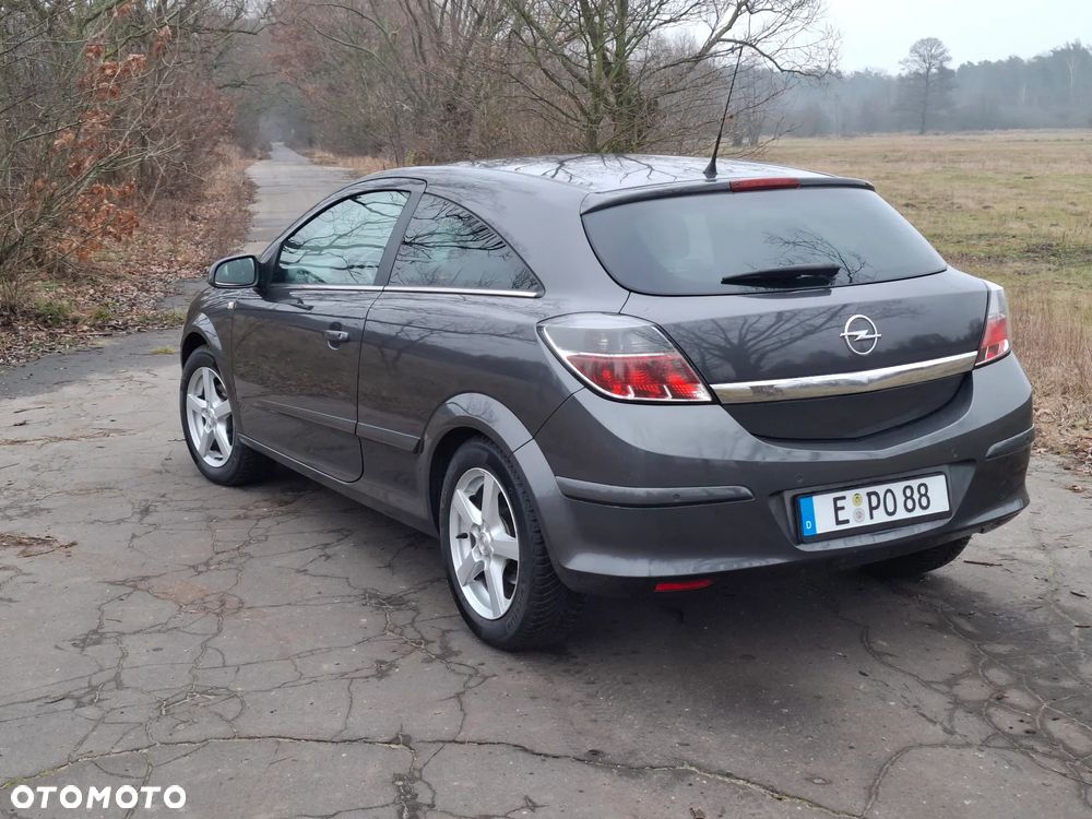 Opel Astra 1.8 Innovation - 10