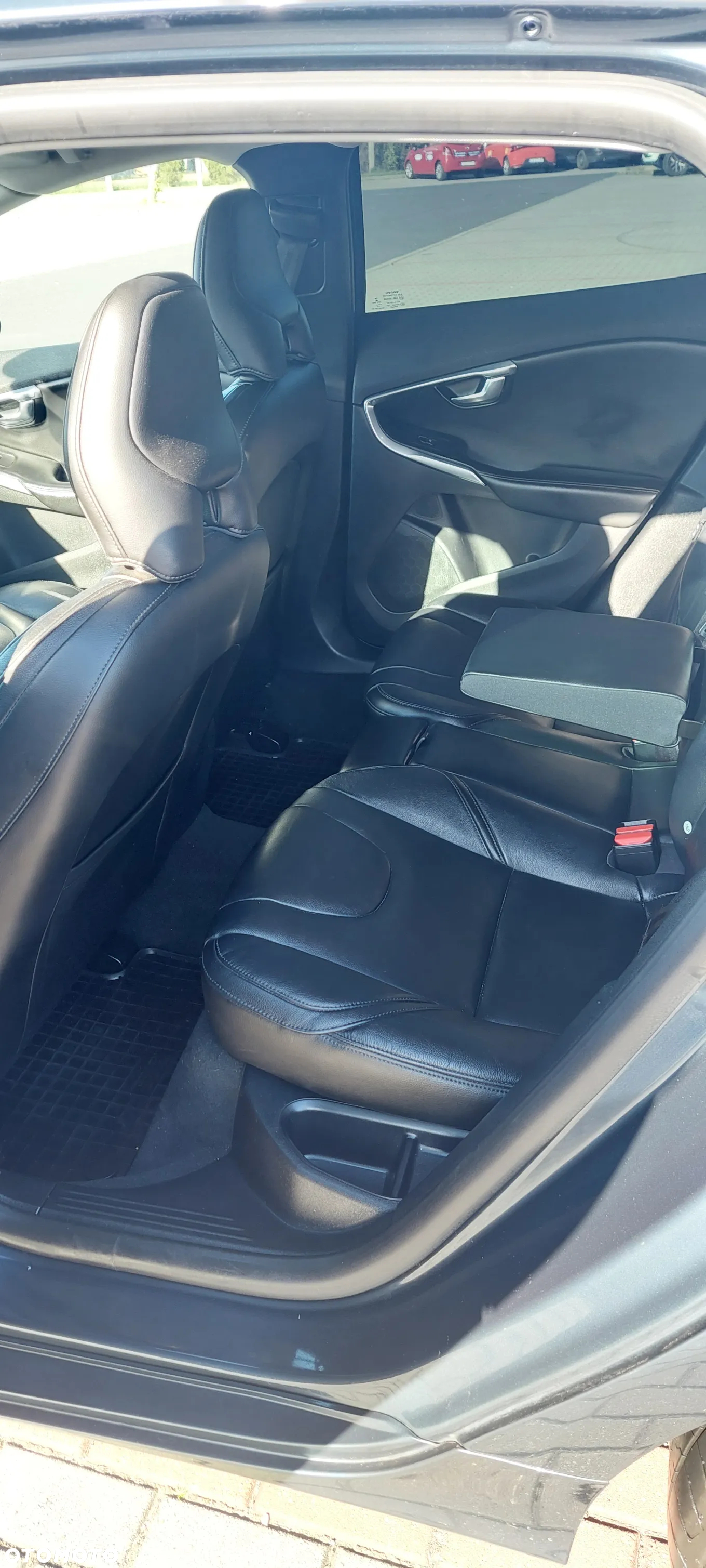 Volvo V40 D3 Momentum - 19