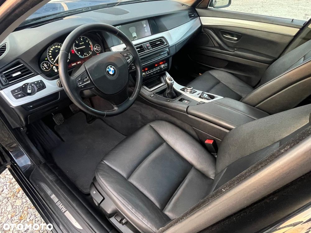 BMW Seria 5 520d Blue Performance - 9