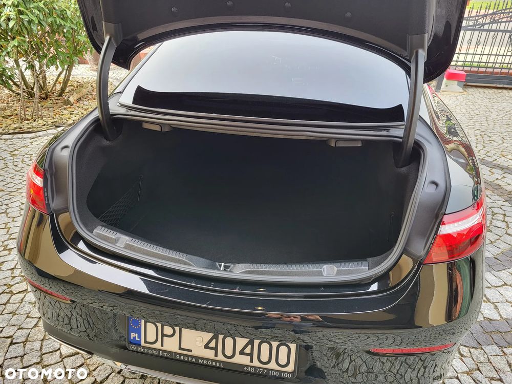 Mercedes-Benz Klasa E 400 4-Matic 9G-TRONIC - 37