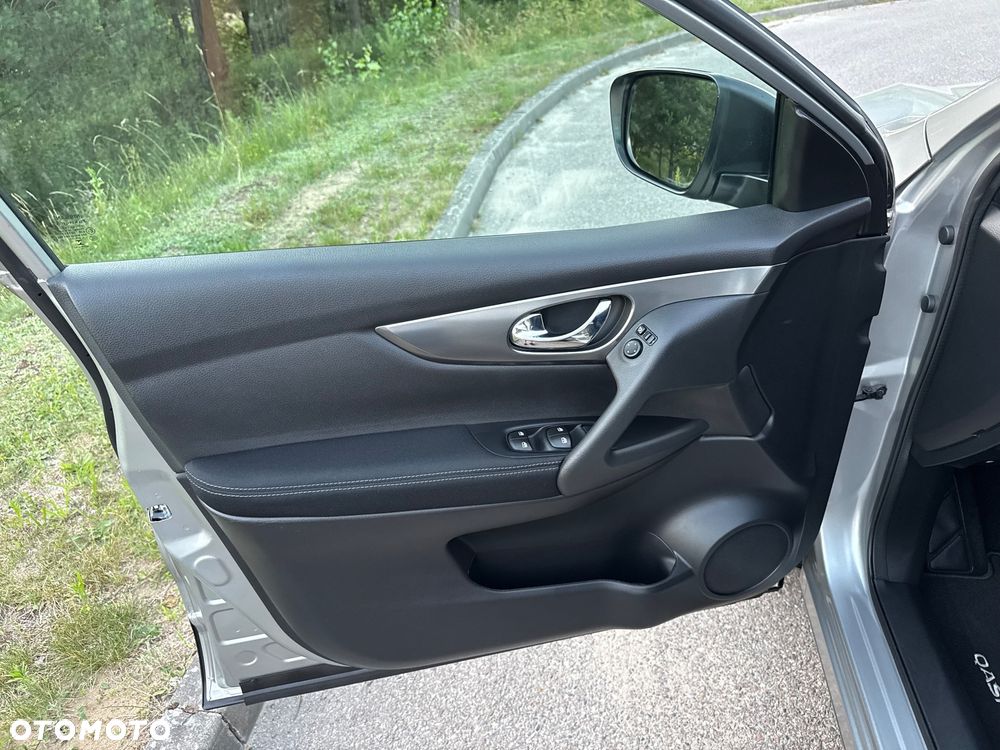 Nissan Qashqai 1.2 DIG-T Xtronic 360 - 9
