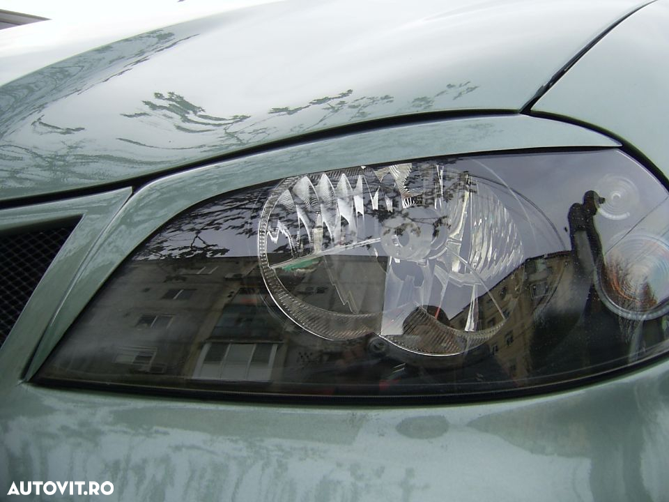 Pleoape Seat Ibiza pentru faruri - 3