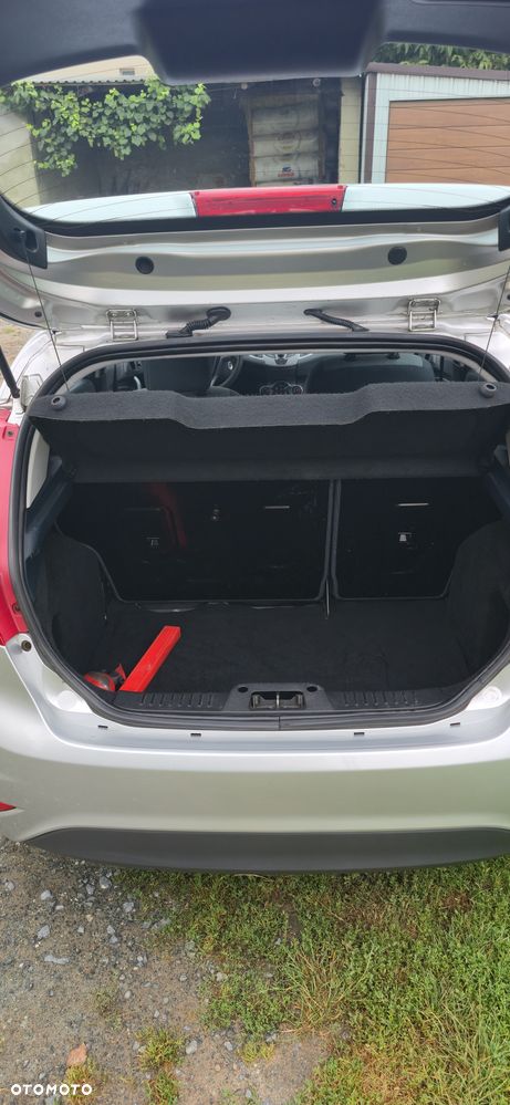 Ford Fiesta 1.25 Ambiente - 22