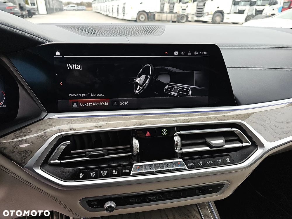 BMW X7 - 14