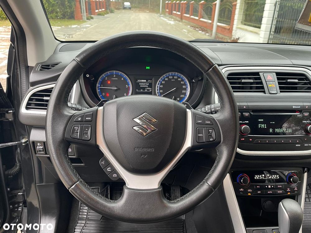 Suzuki SX4 S-Cross 1.6 DDiS TCSS 4x4 Comfort+ - 26