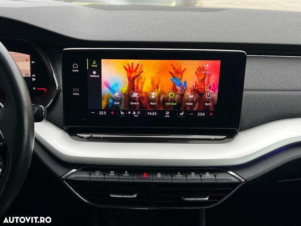 Skoda Octavia Combi 2.0 TDI DSG First Edition - 11