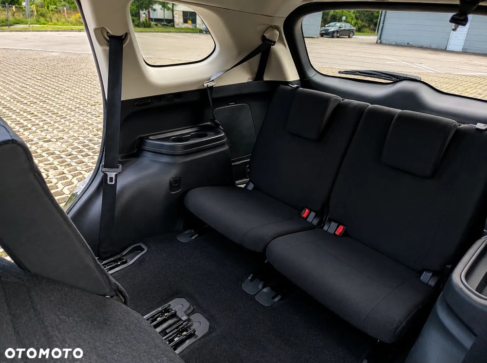Mitsubishi Outlander 2.0 Intense + CVT - 20