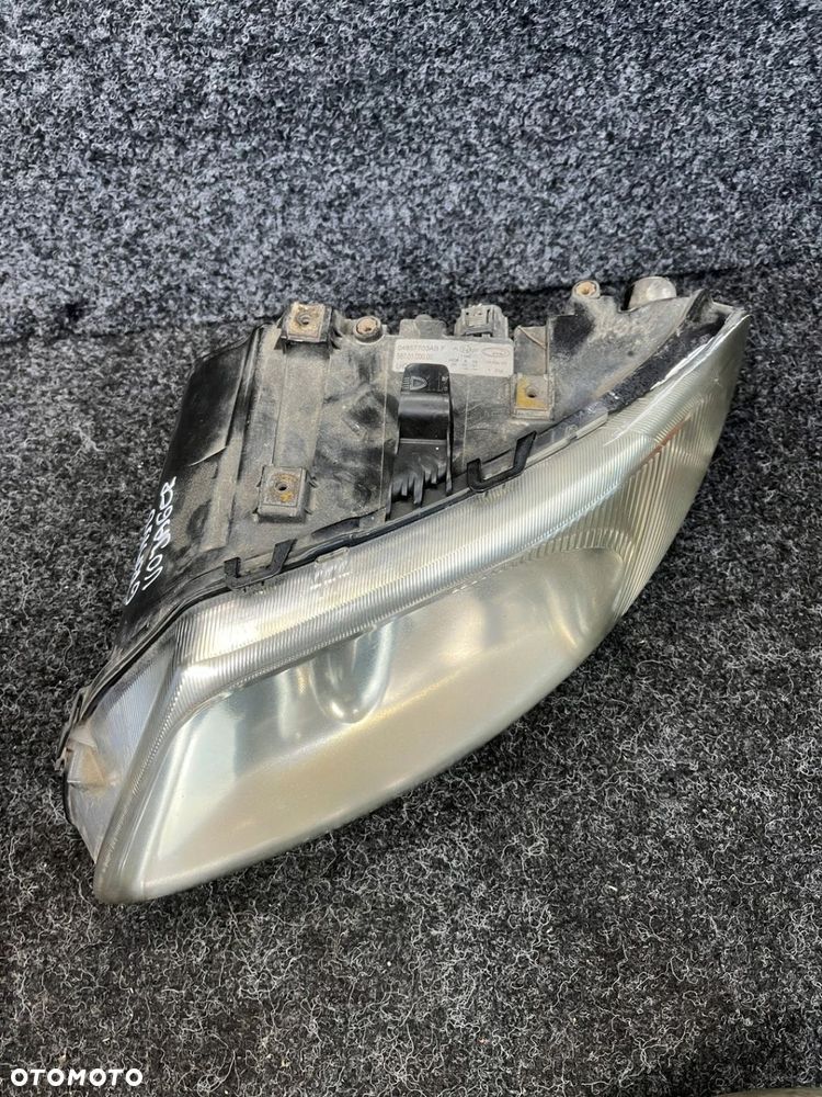 chrysler grand voyager IV lampa przód prawa  lewa OE europa - 8