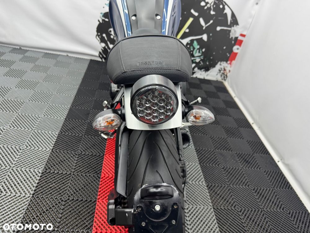 Yamaha XSR - 19