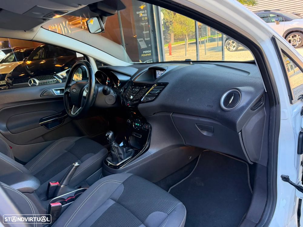 Ford Fiesta 1.0 EcoBoost Active - 13