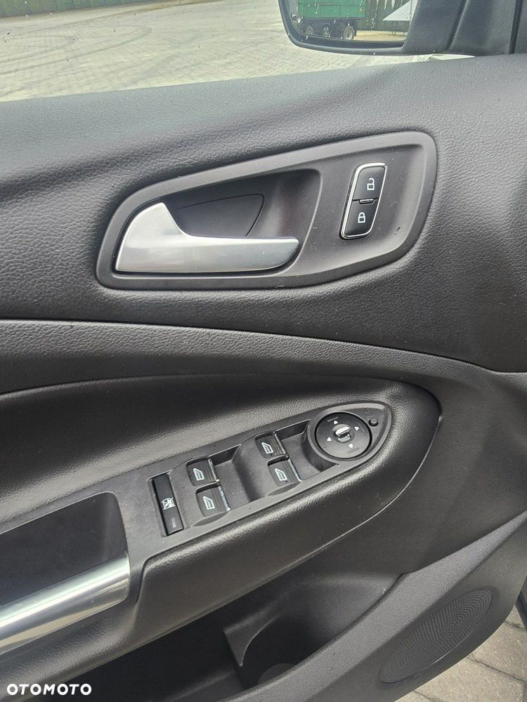 Ford Kuga - 15