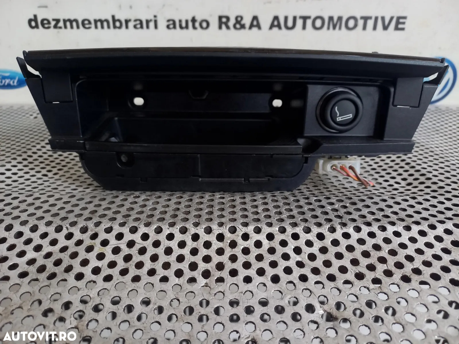 Scrumiera Bmw Seria 7 F01 F02 Scrumiera Lemn Mahon Bmw Seria 7 F01 F02 Volan Stanga Impecabila Dezm - 5