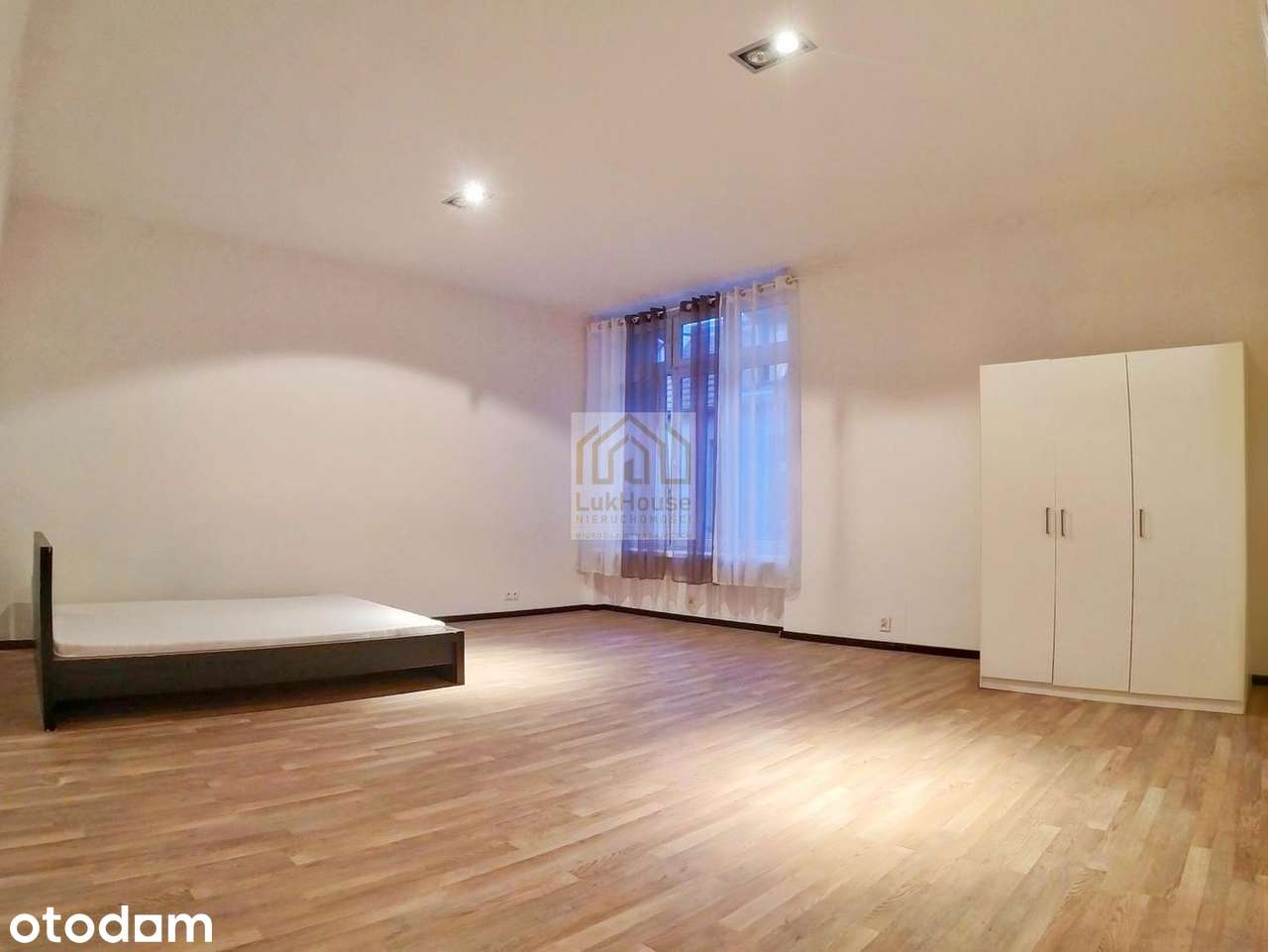 PRZESTRONNA KAWALERKA W CENTRUM BYTOMIA - 50,40M2 - Pełny obrazek: 3/11