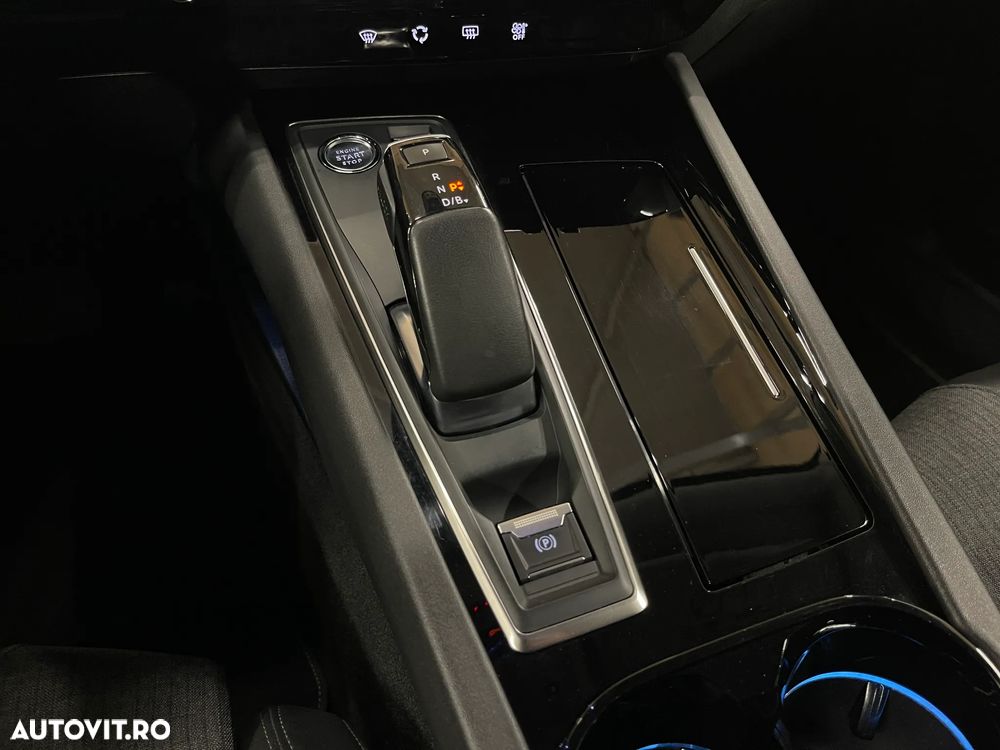 Peugeot 508 Plug-In Hybrid 225 e-EAT8 Allure Pack - 27