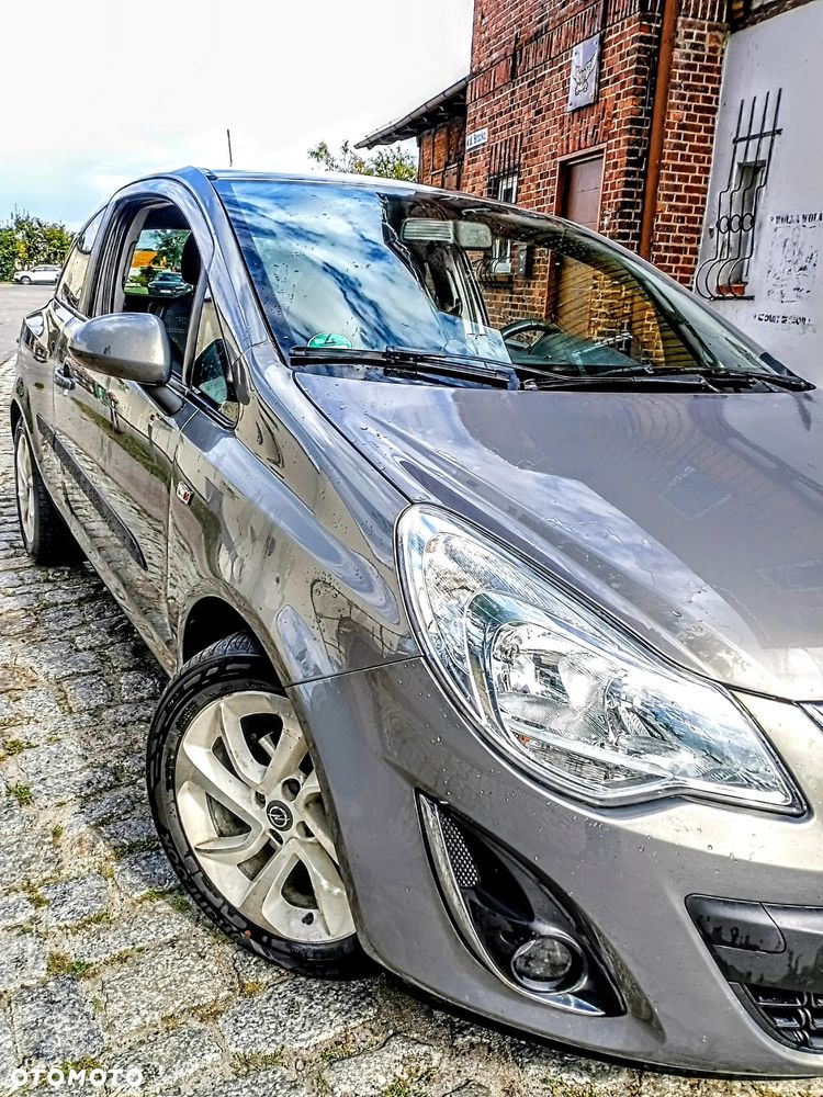 Opel Corsa 2011 photo 4