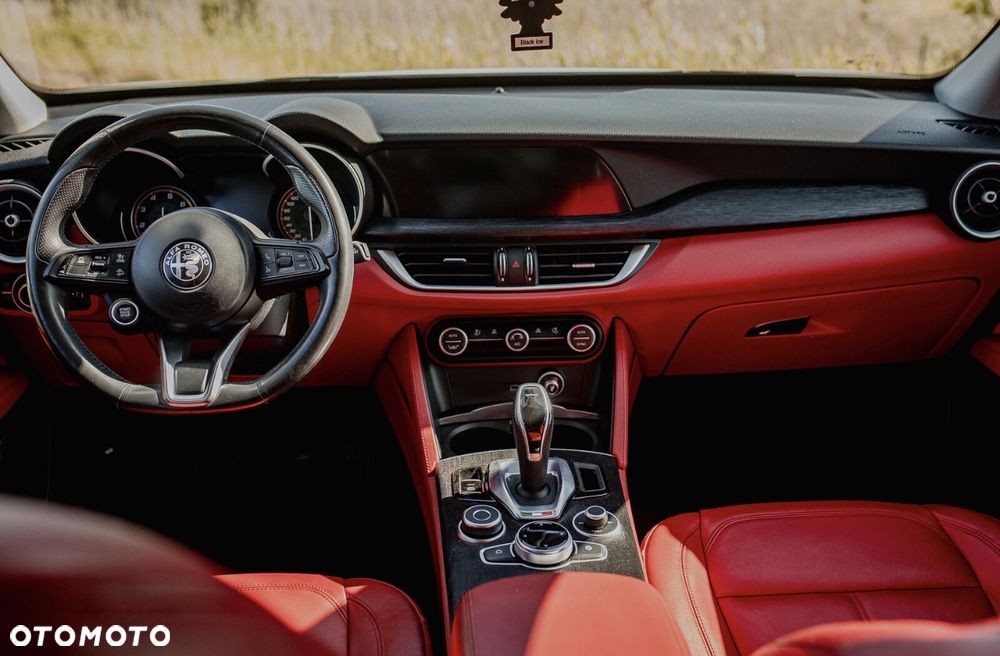 Alfa Romeo Stelvio - 26