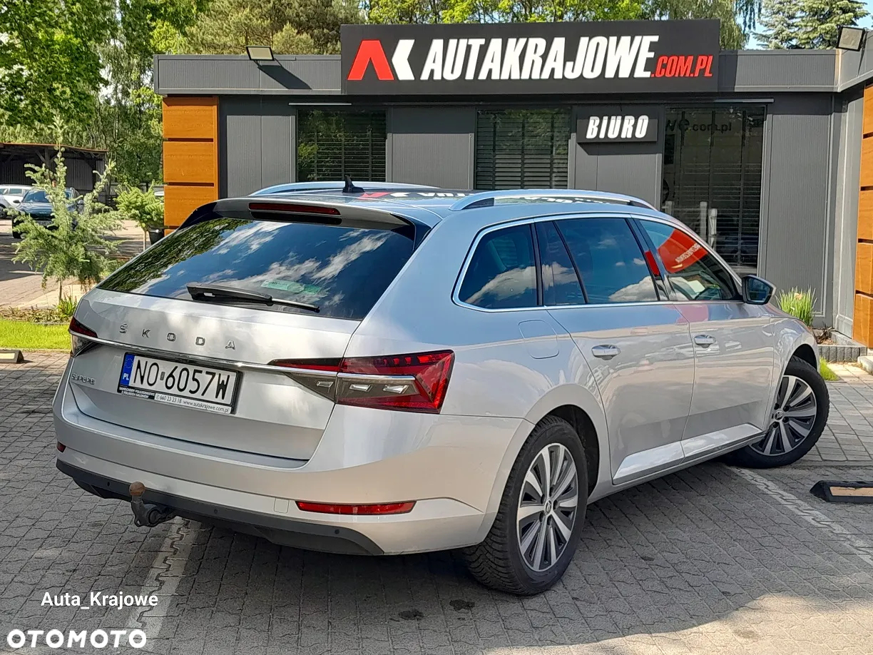 Skoda Superb 2.0 TDI SCR Style DSG - 4