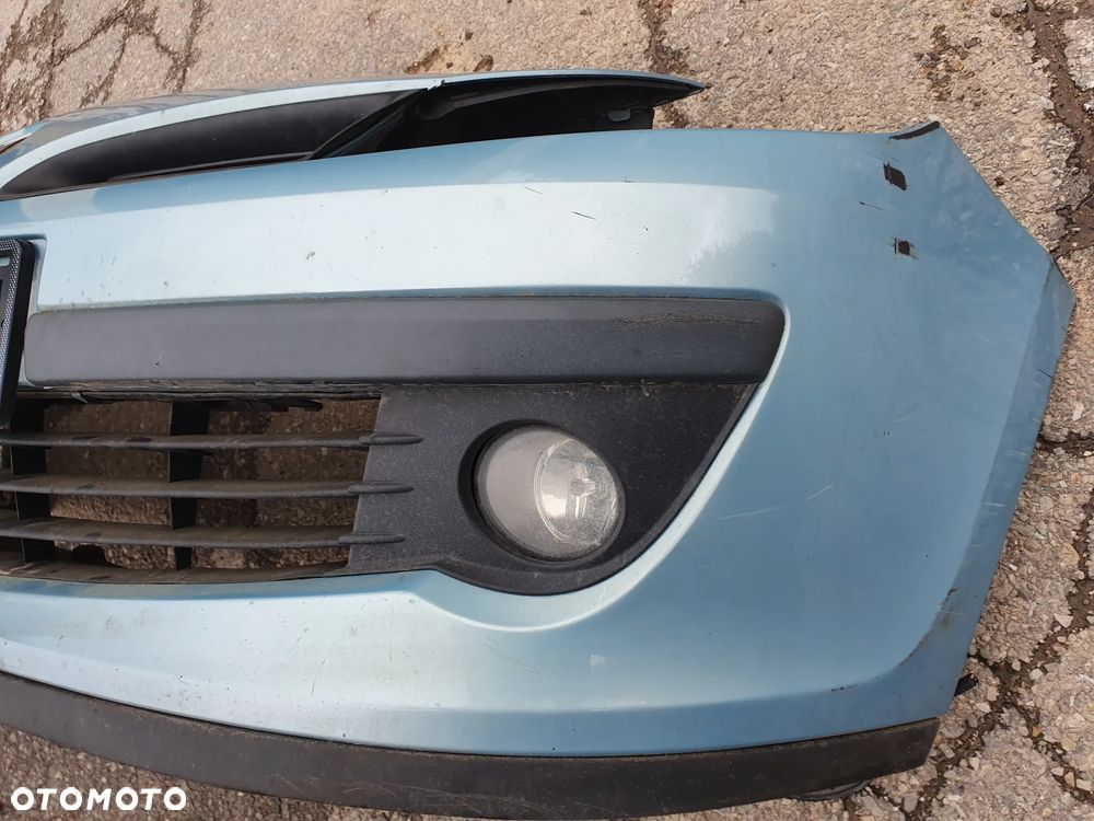 Zderzak przedni Przód Renault Clio III 8200681732 KOD LAKIERU TERNK - 11