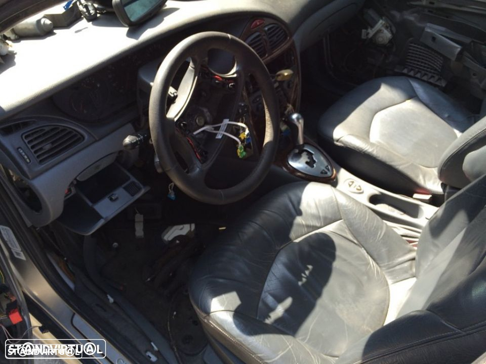 Citroën C5 2.2 Hdi Automático de 2003 full extras para peças - 6