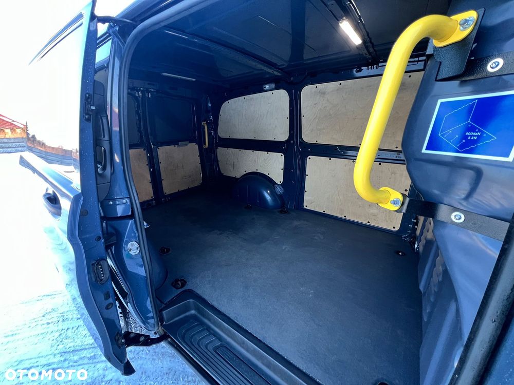 Mercedes-Benz Vito - 13