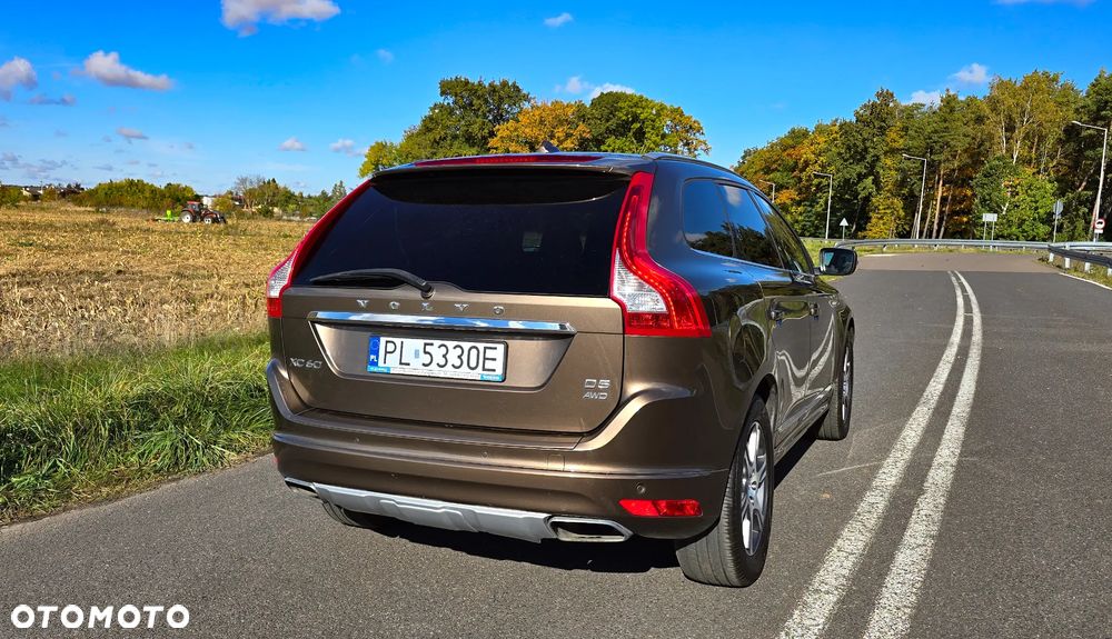 Volvo XC 60 D5 AWD Summum - 6