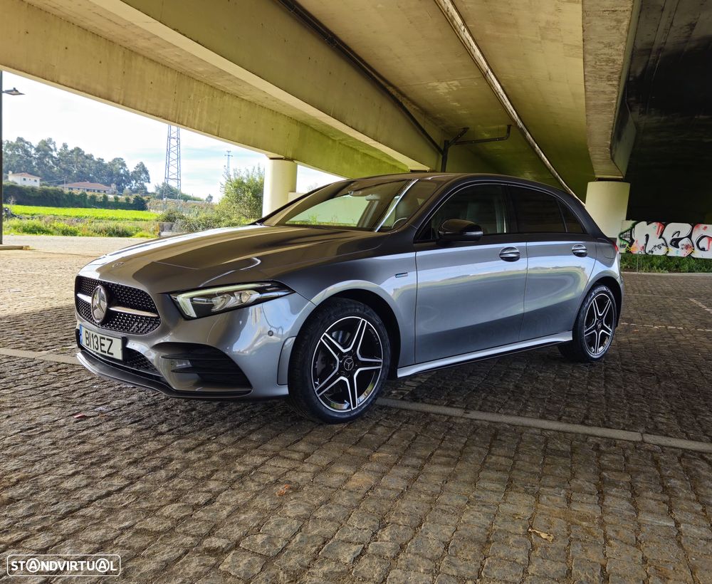 Mercedes-Benz A 250 e 8G-DCT AMG Line Advanced Plus - 1