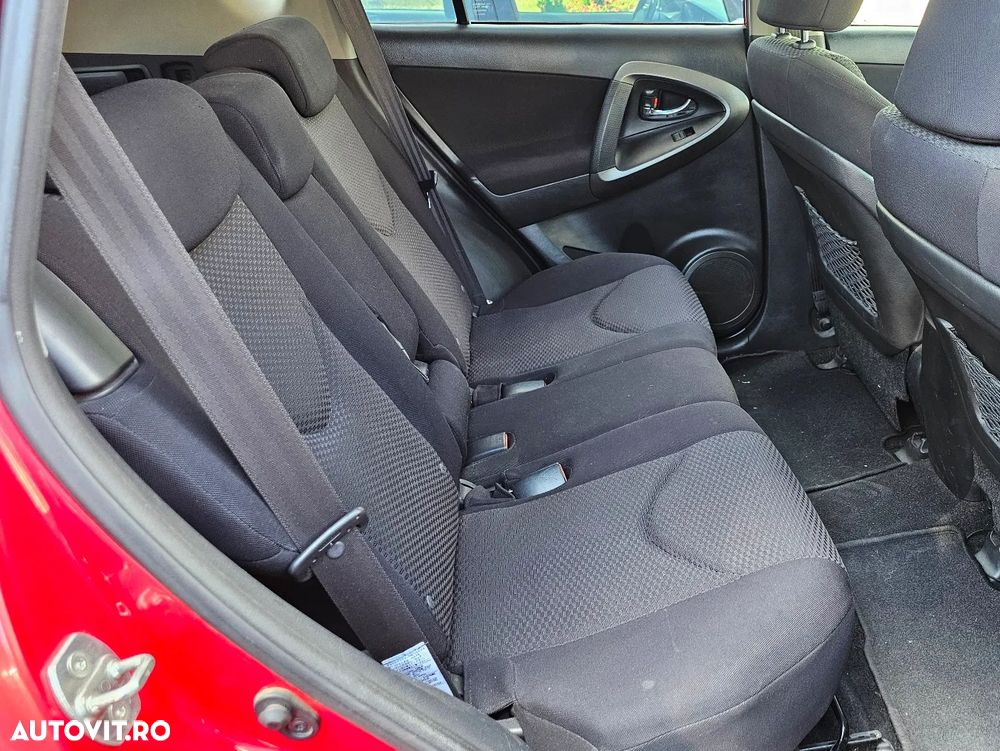 Toyota RAV4 2.2 D-4D Executive - 16