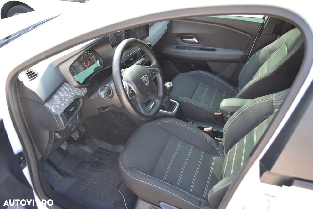 Dacia Logan TCe 90 MT6 Prestige - 5