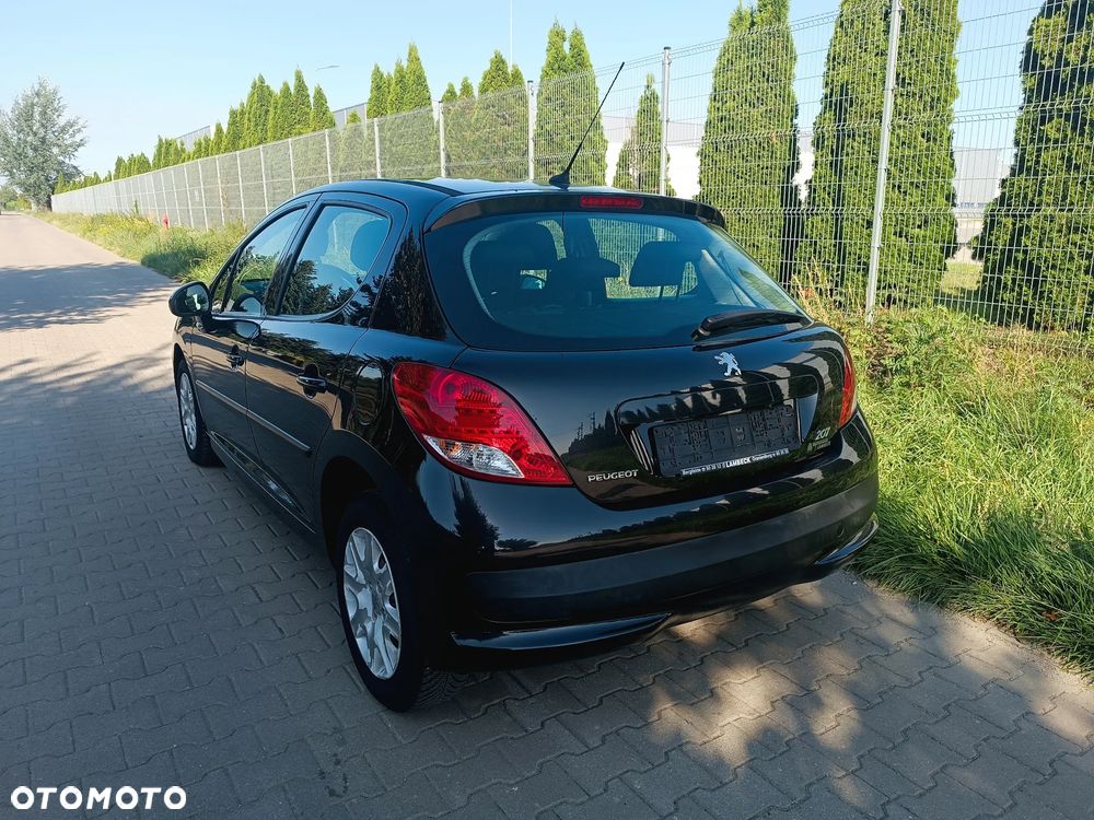 Peugeot 207 75 Urban Move - 28