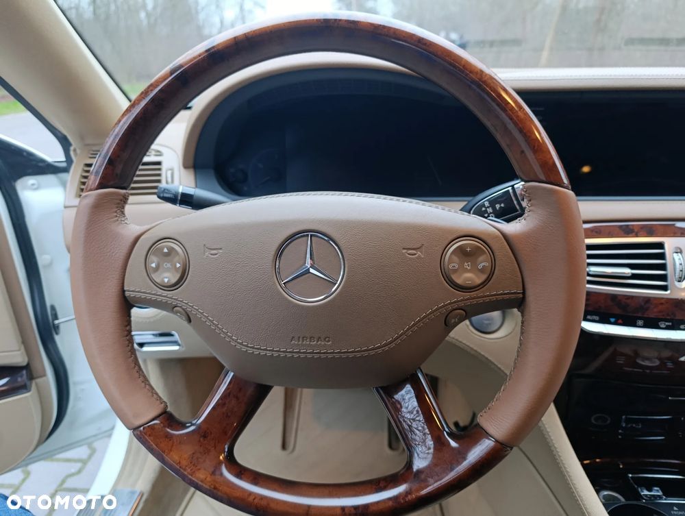 Mercedes-Benz CL - 11