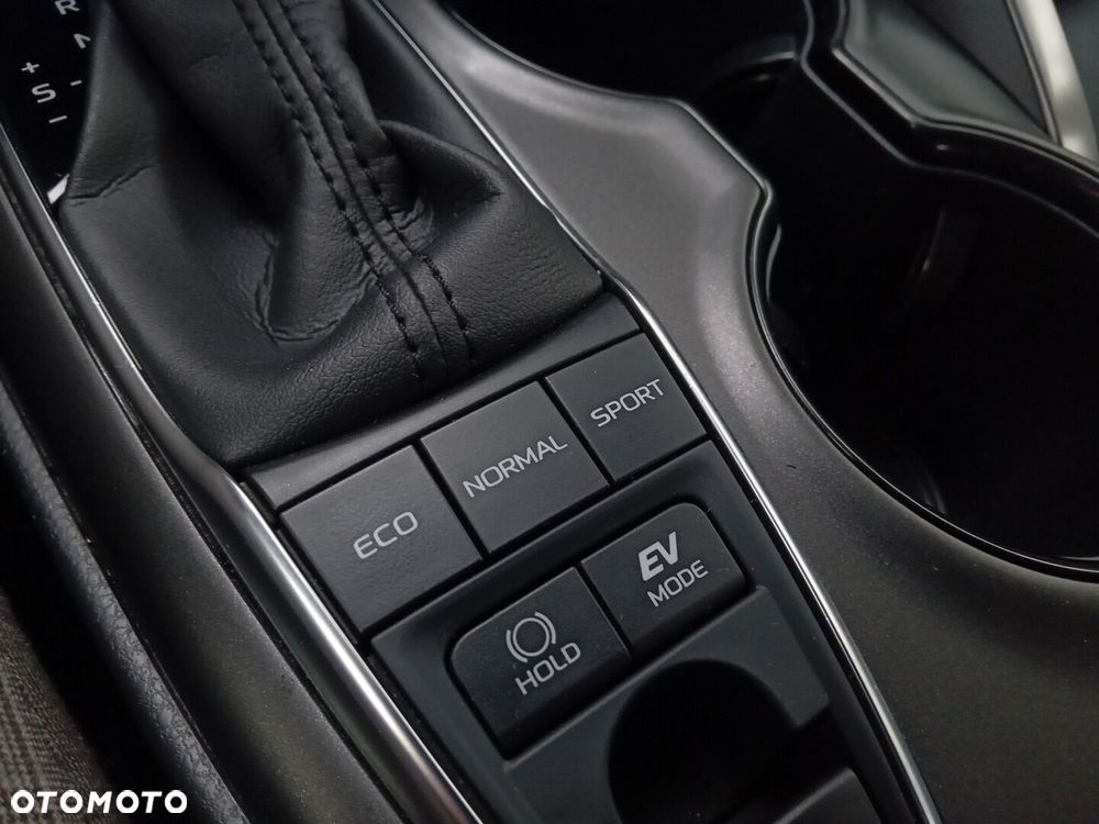 Toyota Camry 2.5 Hybrid Comfort CVT - 20