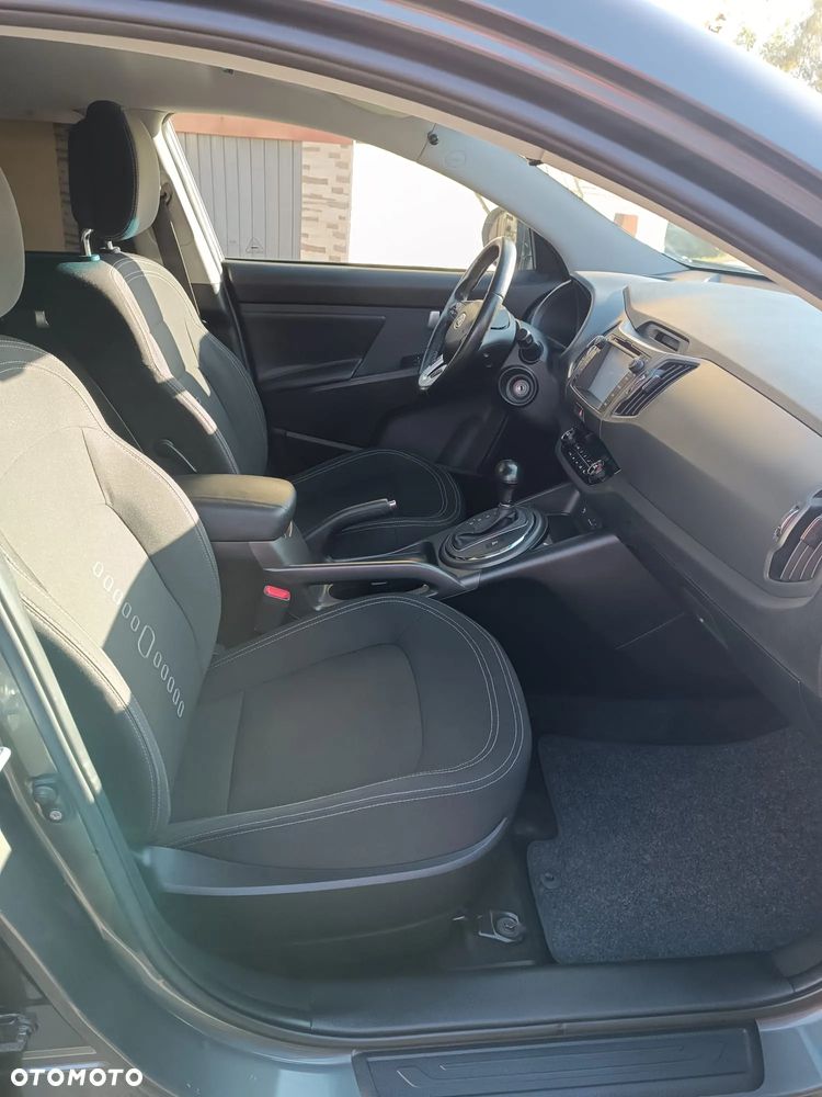 Kia Sportage 2.0 CRDI 4WD Automatik Vision - 13