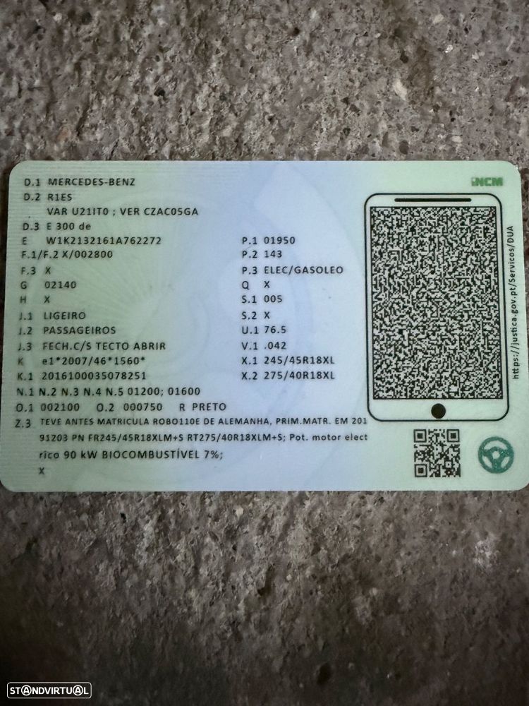 Mercedes-Benz E 300 de T 9G-TRONIC AMG Line - 13