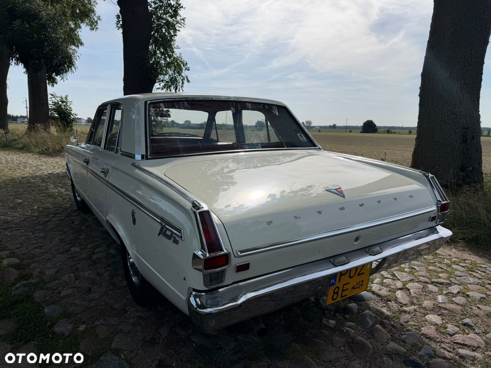 Plymouth Valiant - 6