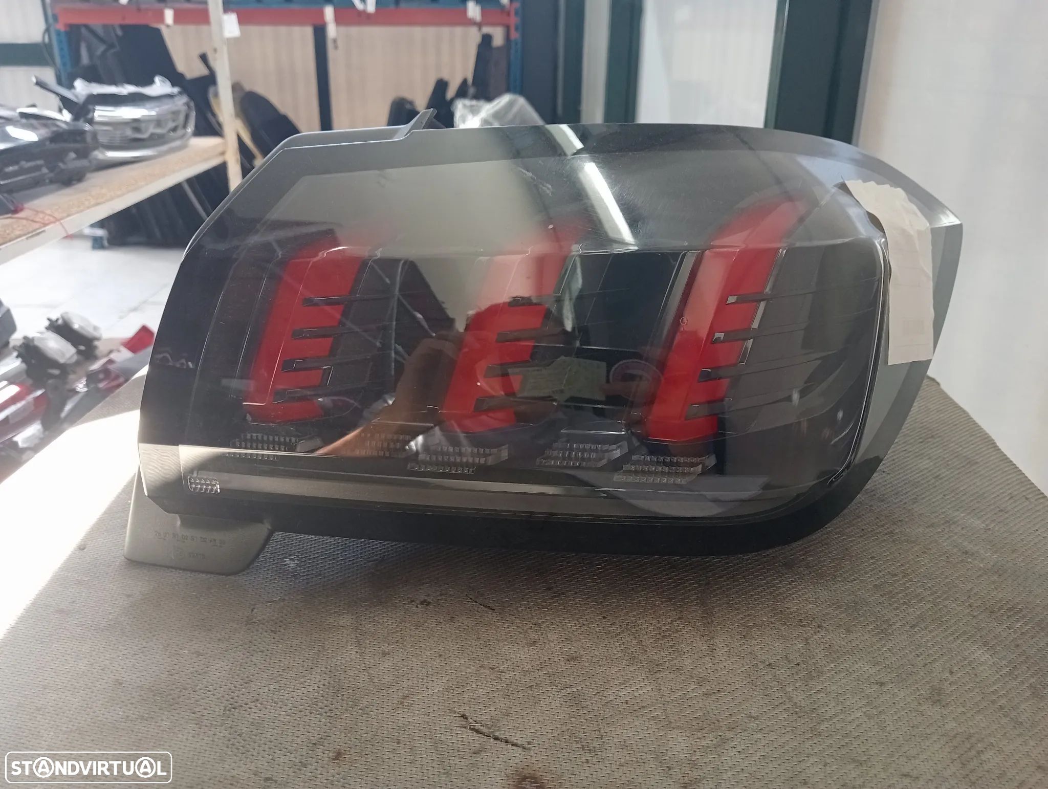 Farolim stop direito Peugeot 208 II / 9823216680 - 1