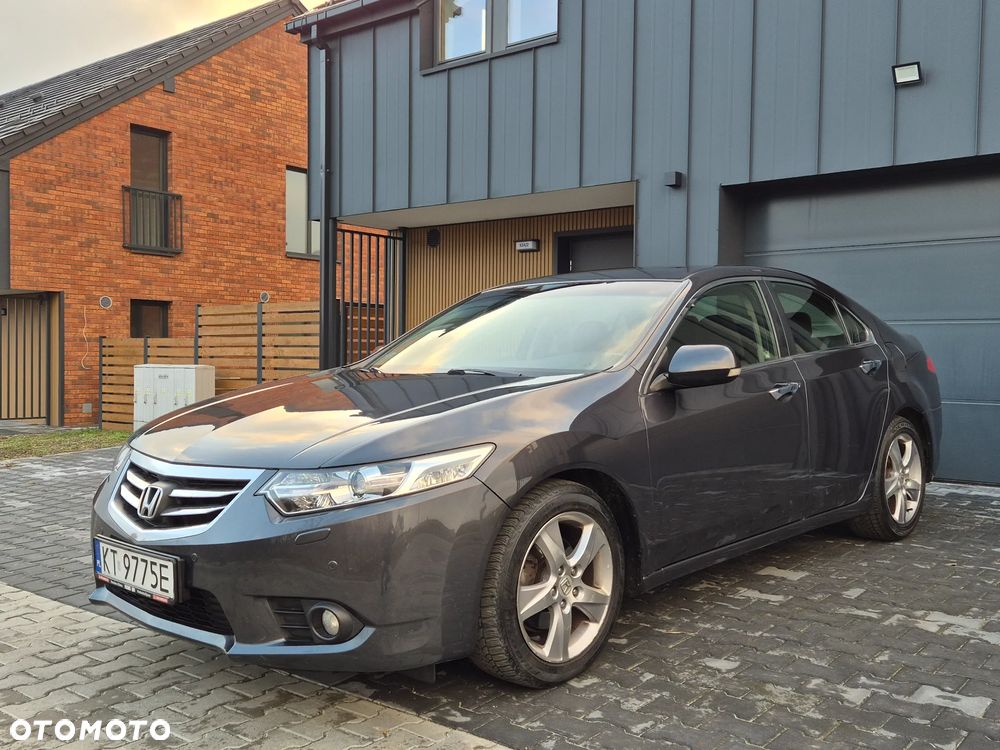 Honda Accord 2.0 Executive - 1