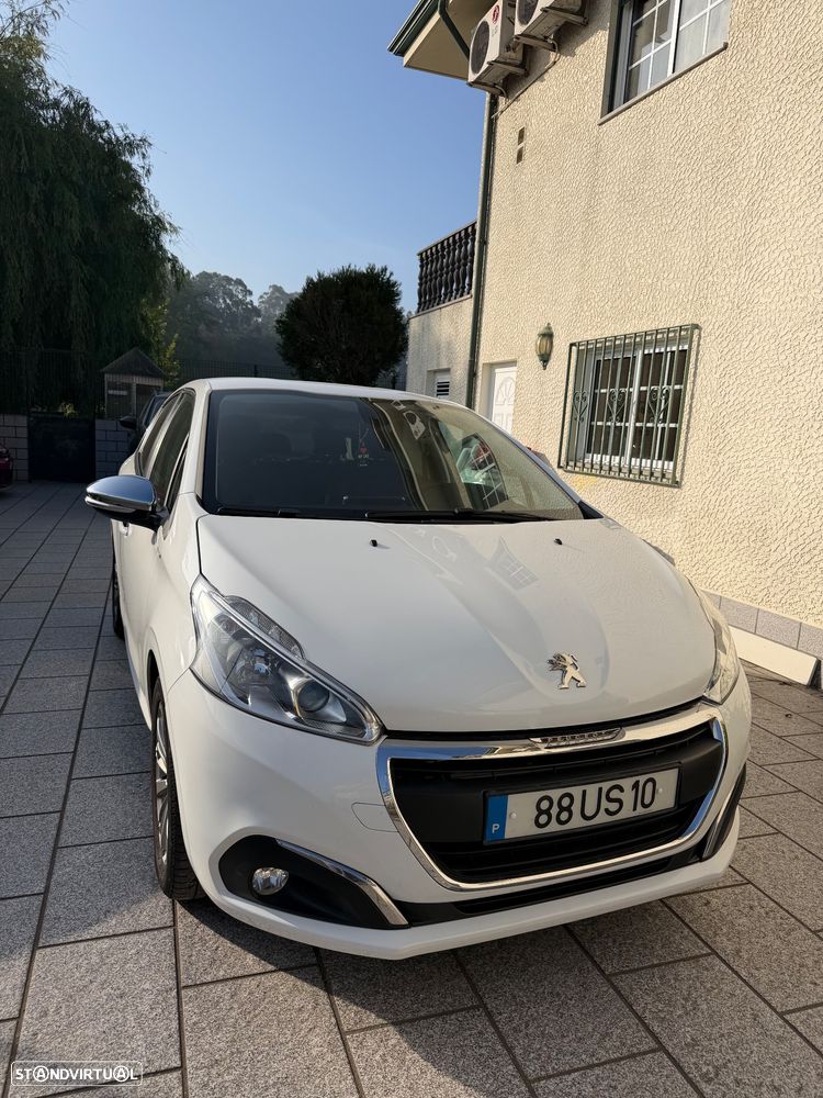 Peugeot 208 1.2 PureTech Style - 1