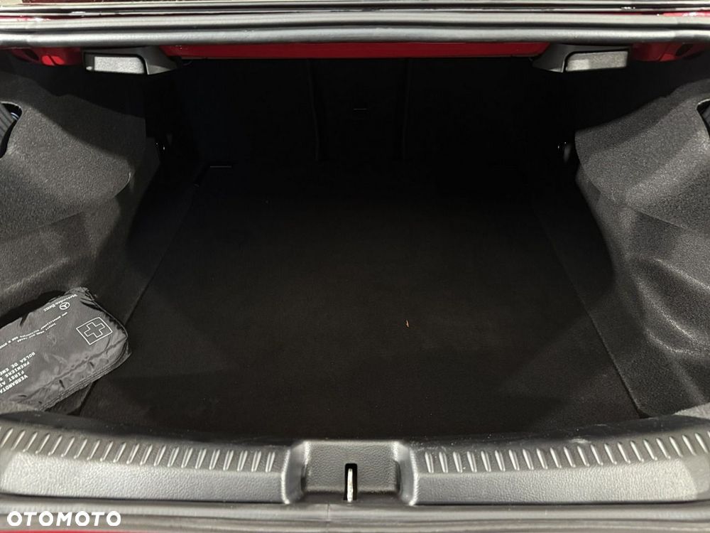Mercedes-Benz CLA - 17