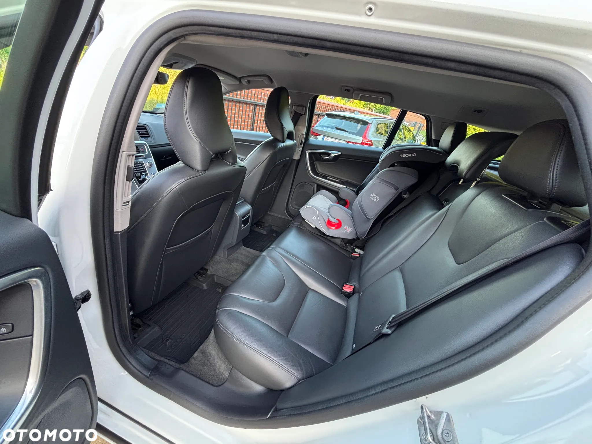 Volvo V60 D3 AWD Momentum - 13