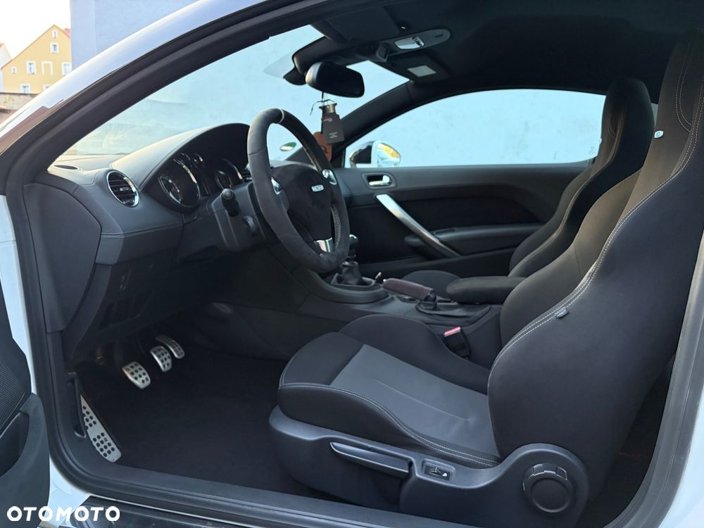 Peugeot RCZ 1.6 155 THP - 8
