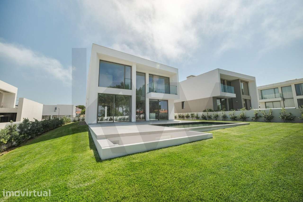Moradia T3 Contemporânea com Piscina e Jardim | Fontanelas – Sintra - Grande imagem: 2/48
