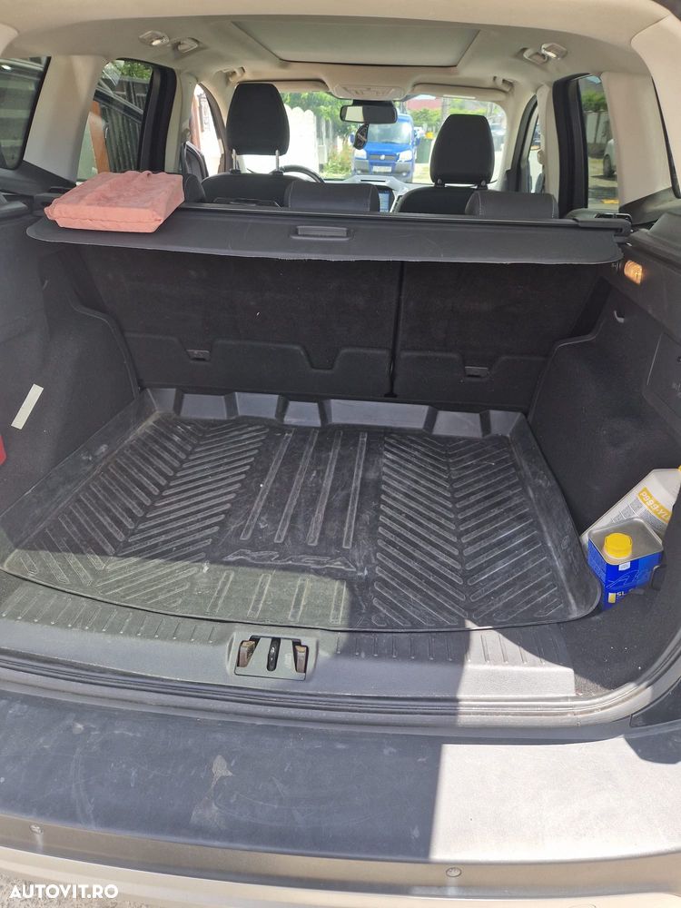 Ford Kuga 2.0 TDCi 4WD Powershift Titanium - 7