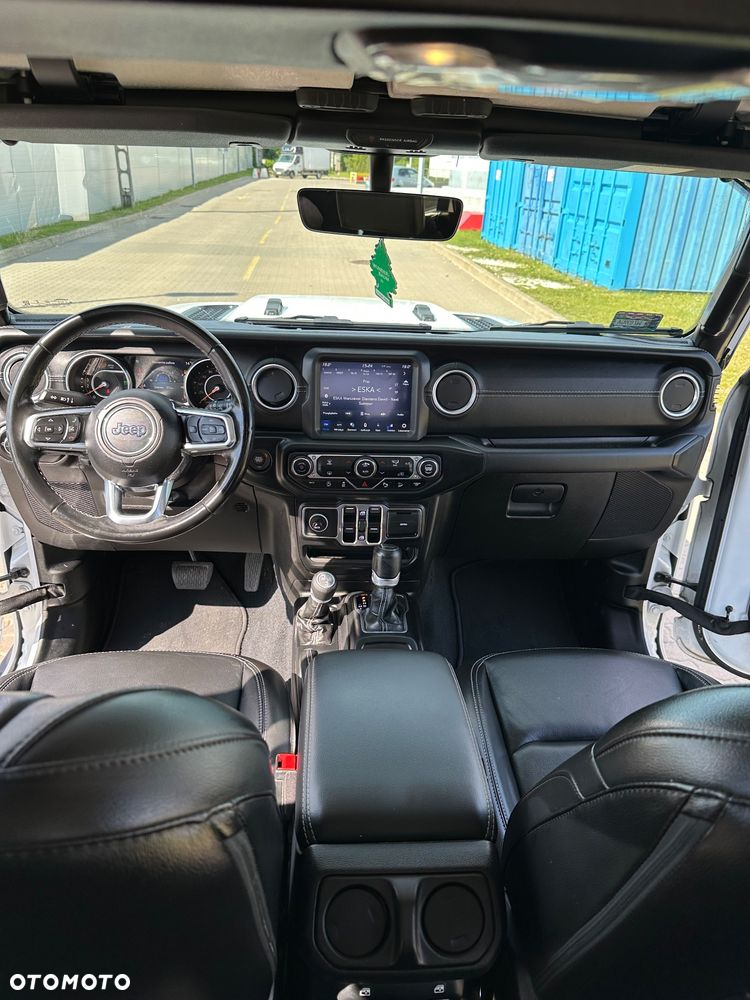 Jeep Wrangler Unlimited GME 2.0 Turbo Sahara - 29