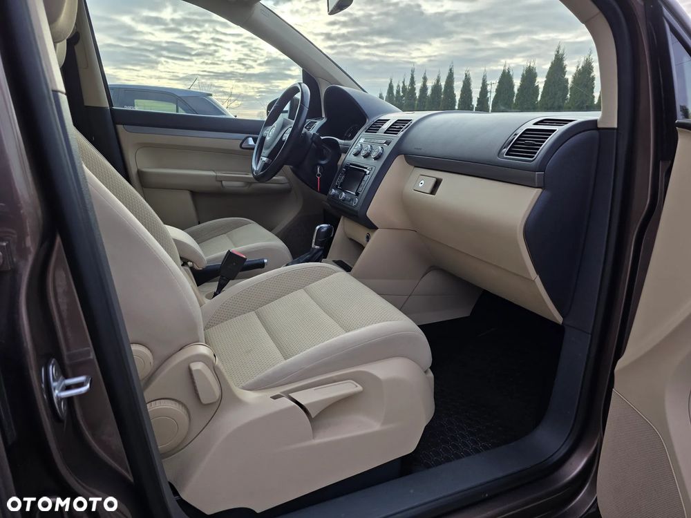 Volkswagen Touran 1.6 TDI DPF Highline DSG - 18