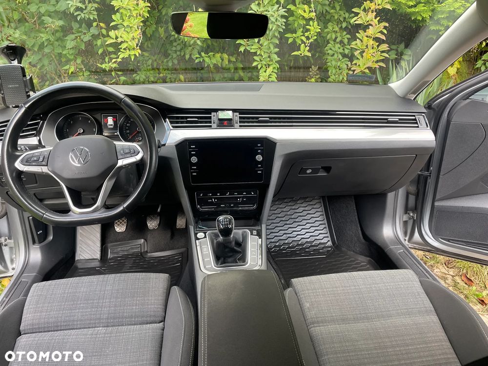 Volkswagen Passat 2.0 TDI EVO Business - 25