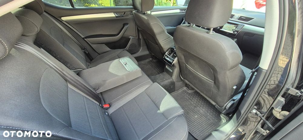 Skoda Superb 2.0 TDI Style DSG - 9
